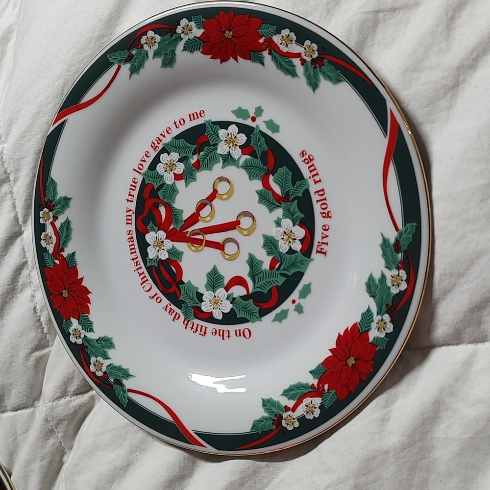 Tienshan fine china deck the halls